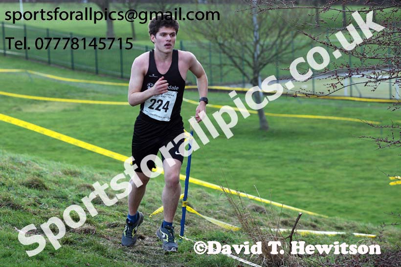 Senior mens Cathedral Relays, Birtley. Photo:  David T. Hewitson/Sports for All Pics